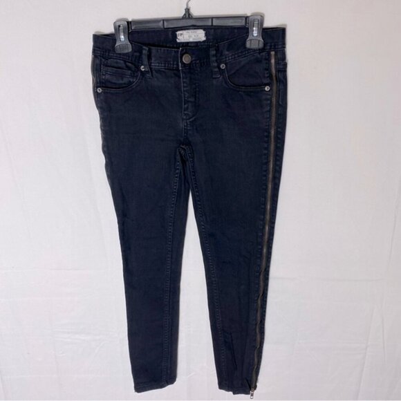 Free People Washed Black Mid Rise Skinny Jeans W Zippers Down Both Sides 27 - Picture 1 of 14
